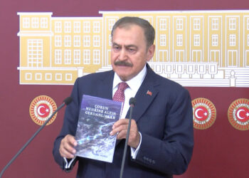 AK Parti'li Eroğlu, baraj projeleri sürecini kitaplaştırdı