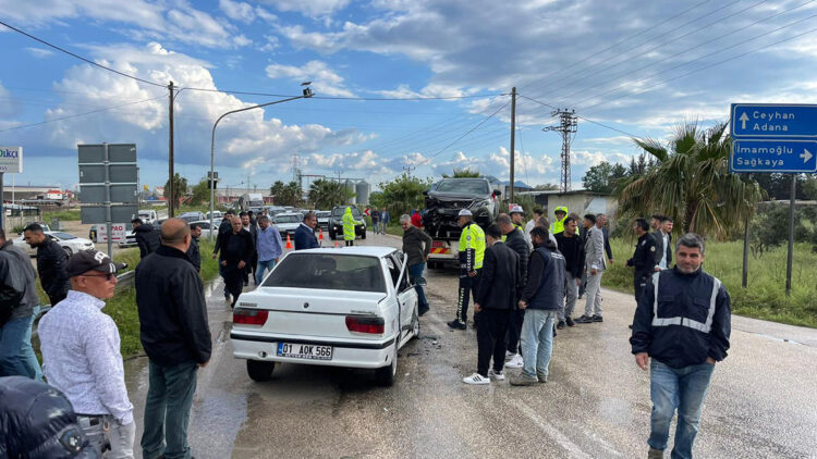 Adana'da zincirleme kaza: 11 yaralı
