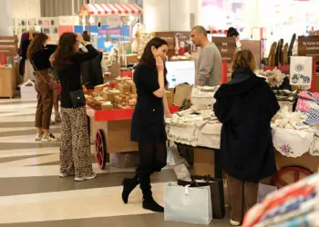 Akmerkez'de anneler günü'ne özel alışveriş etkinliği