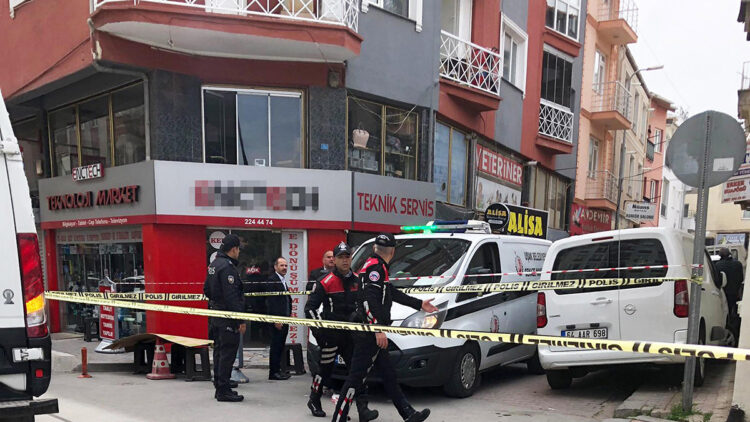 Annesinin balkondan attığı 2 aylık bebek öldü