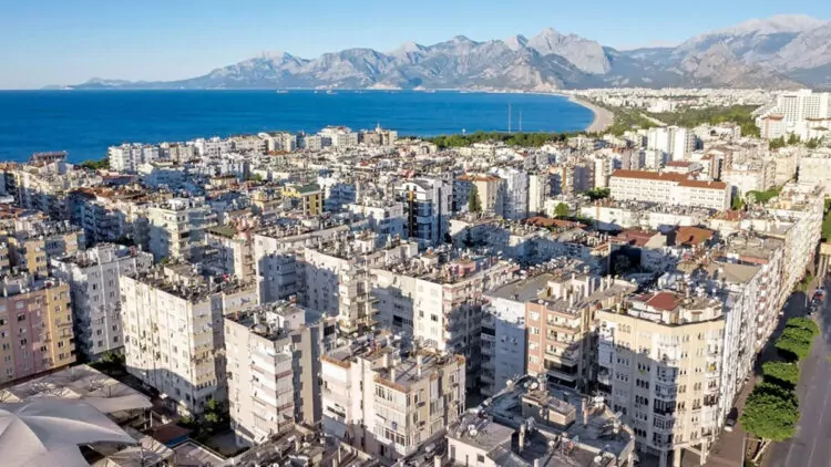 Antalya'da lüks dairelerin yıllık kirası rekor seviyede