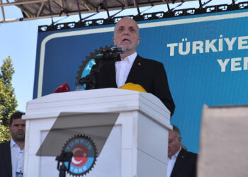 Asgari ücrette vergiyi sabitlemek gerekiyor
