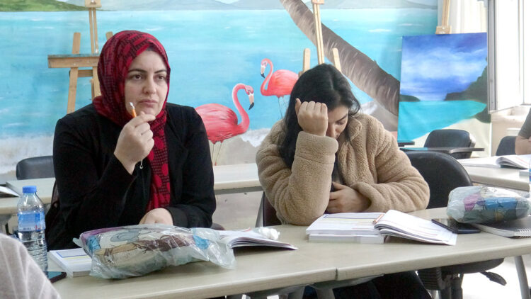 Avcılar’da 490 kişi için okuma seferberliği 