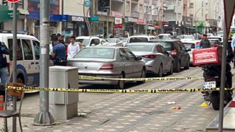 Ayrıldığı kadını tabancayla vurarak ağır yaraladı