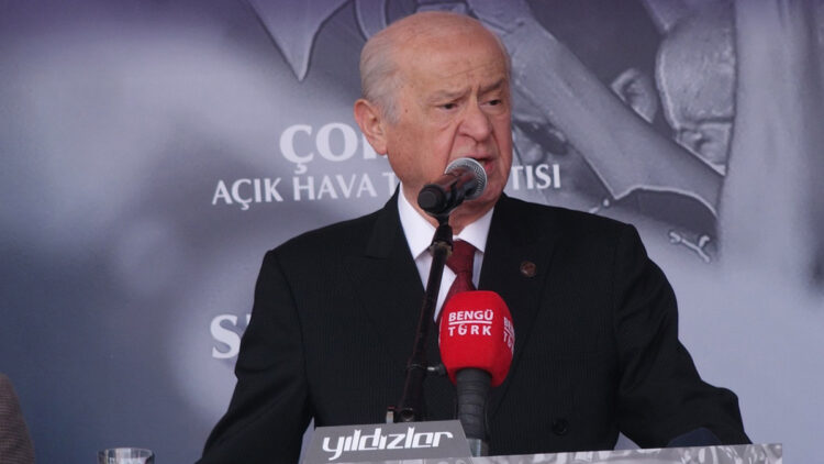Bahçeli: Utanmadan üç maymunu oynadılar