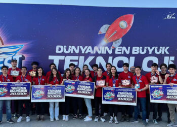 Bahçeşehir öğrencileri, teknofest'te ödülleri topladı