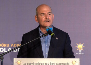Bana kendi milletvekilinin kasetini bul dedi