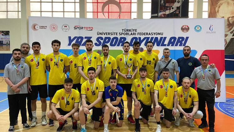 Beykent Erkek Voleybol Takımı Türkiye ikincisi oldu 