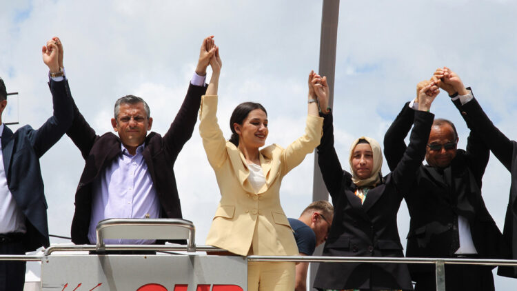 CHP'li Özel: Türkiye istila altındadır