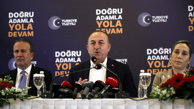 Çavuşoğlu: Rus turist sayısı geriledi