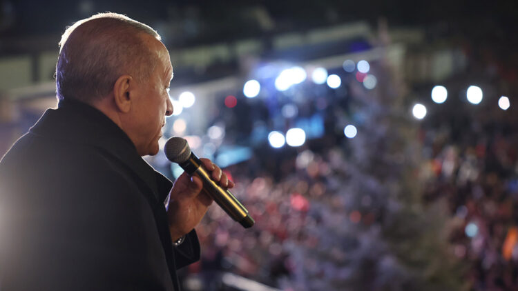 Cumhurbaşkanı Erdoğan balkon konuşması yaptı