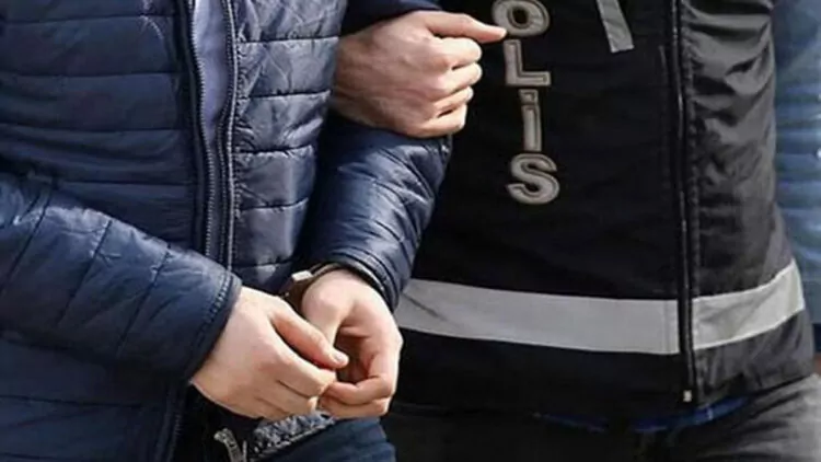 Edirne'de 13 terör şüphelisi yakalandı