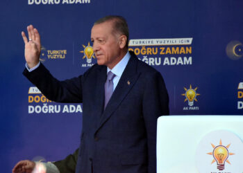 Ekonomiyi IMF komiserlerine teslim etmeyeceğiz