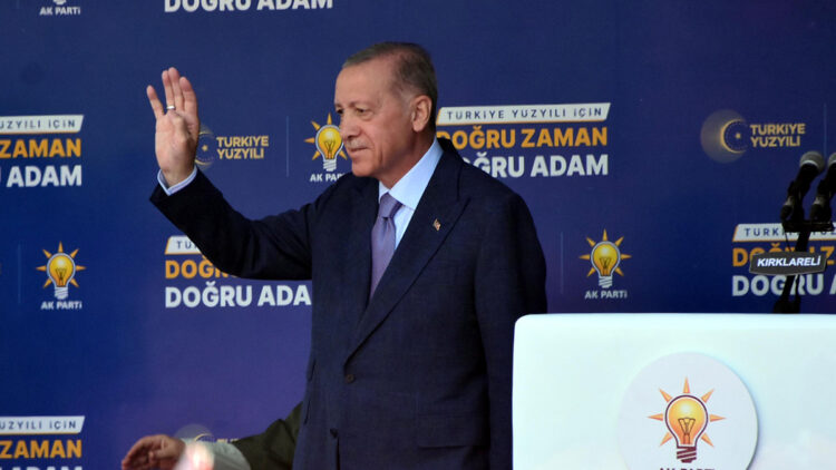 Ekonomiyi IMF komiserlerine teslim etmeyeceğiz