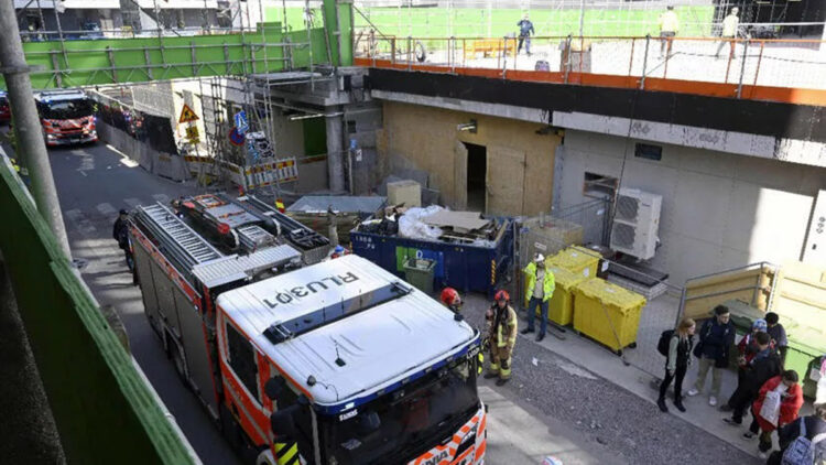 Finlandiya’da üst geçit çöktü; yaralılar var