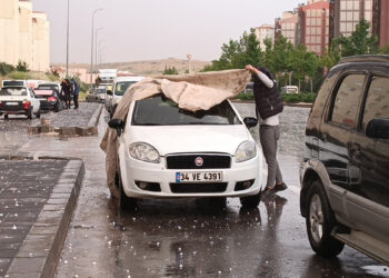 Gaziantep'te dolu ve sağanak etkili oldu