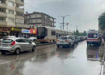 Gaziantep’te tramvayın çarptığı çocuk hayatını kaybetti