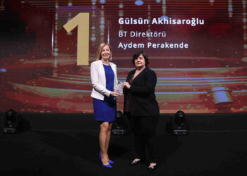 Gülsün Akhisaroğlu, iki ödüle layık görüldü