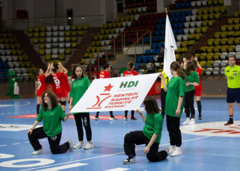 Hentbol Kadınlar Türkiye Kupası'nda yarı final heyecanı