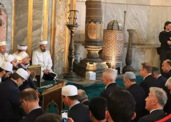 İstanbul'un fethi için ayasofya camii'nde mevlit programı