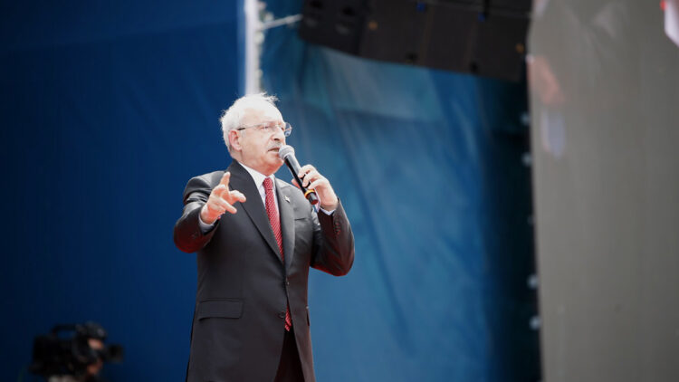 İstanbul'un nüfusu yaklaşık 2, 5 milyon azalacak