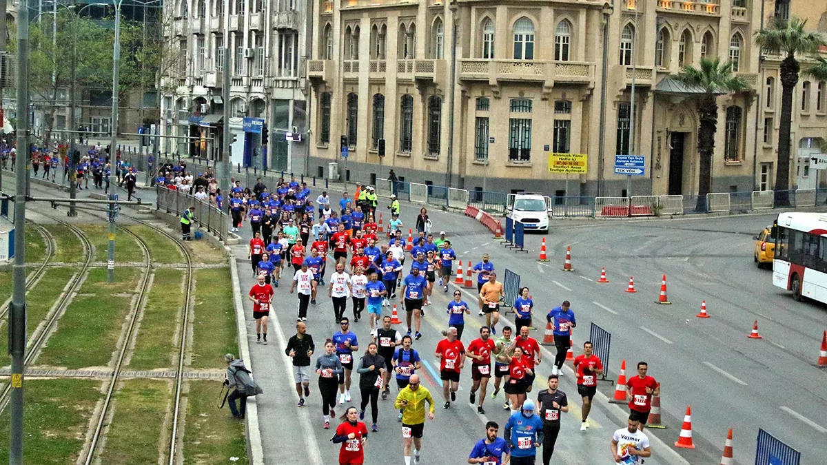 Izmirde maraton gunug - spor haberleri - haberton