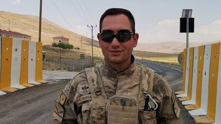 Kalp krizi geçiren uzman çavuş, yaşamını yitirdi