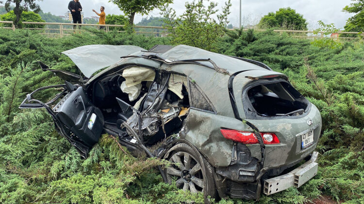 Karabük'te aynı noktada 2 kaza: 3 yaralı