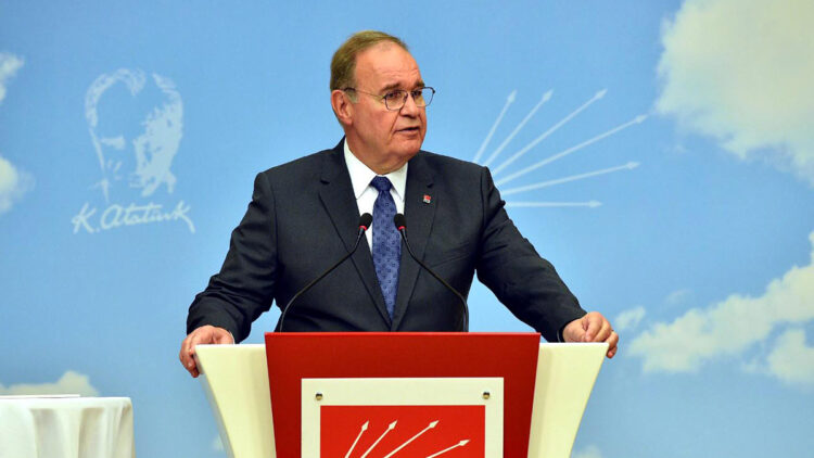 Karanlık siyasete son vermek için geliyoruz