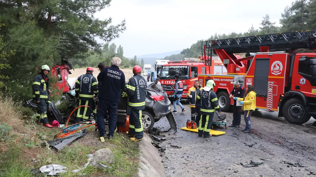 Karsi seride gecen tir otomobili bicti 4 olug - yaşam - haberton