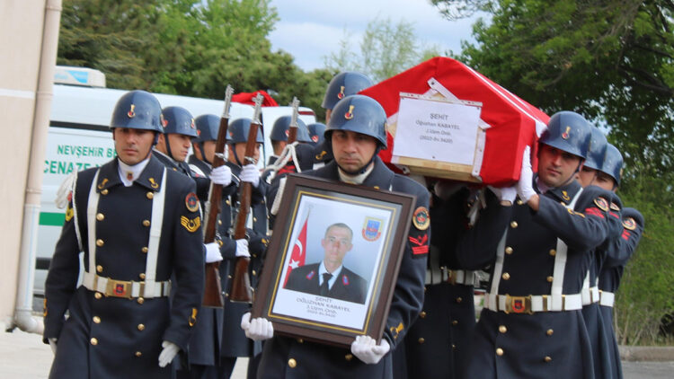 Kaza şehidi Oğuzhan Kabayel içn tören