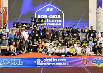 Keçiören'deki robot yarışmasında ödüller verildi
