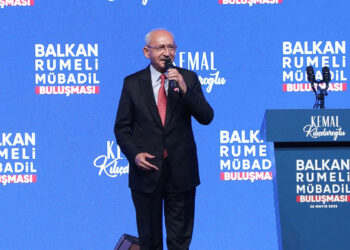 Kendi geleceğimizi kendimiz inşa edeceğiz