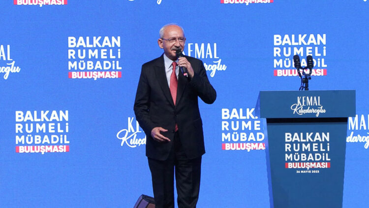 Kendi geleceğimizi kendimiz inşa edeceğiz