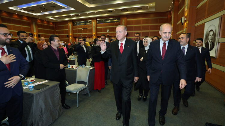 Kılıçdaroğlu zehirli bir siyaset diline sarılmaktadır