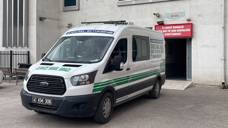 Kocaeli'de denizde ceset bulundu