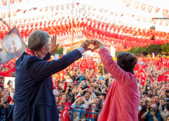 Mansur Yavaş Antalya mitingine katıldı