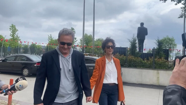 Mehmet Aslantuğ ile Arzum Onan boşandı