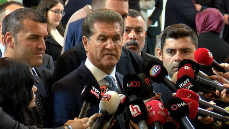 Mustafa Sarıgül milletvekili kaydını yaptırdı