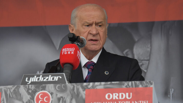 Namussuz montajcılar, özel hayat cellatları işbaşındadır