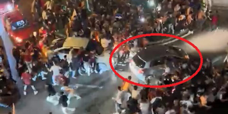 Otomobiliyle taraftarın arasına dalan sürücü konuştu