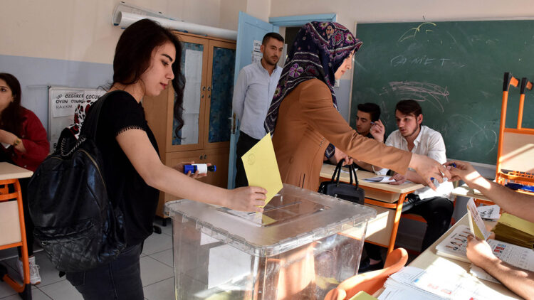 Oy kullanacak seçmen sayısı 60 milyon 697 bin 845