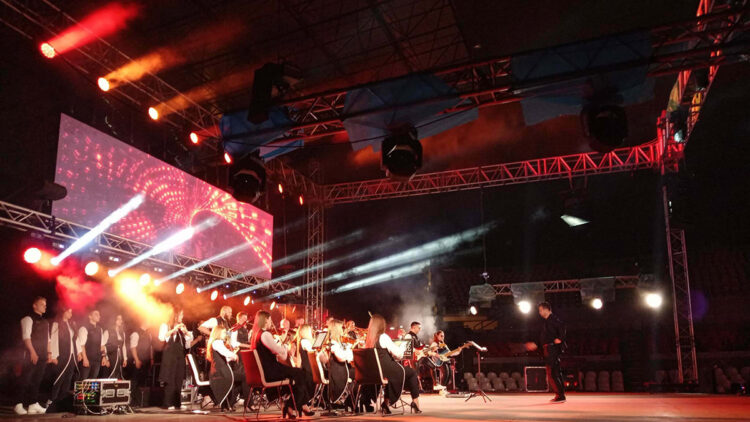  'Prime Orchestra', İzmir'de konser verdi