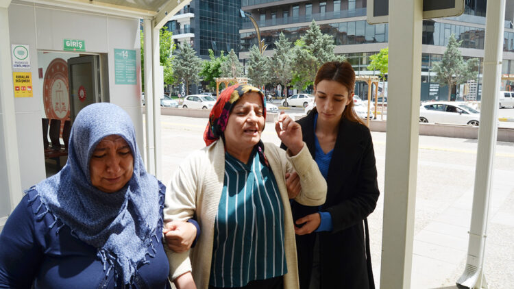 Rezidansta düşüp ölen Saliha hemşirenin annesi konuştu