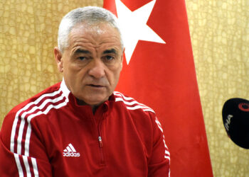 Rıza Çalımbay: Şu anda bir kriz var