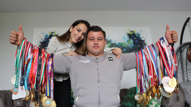 Rıza Kayaalp ve eşinden samimi açıklamalar