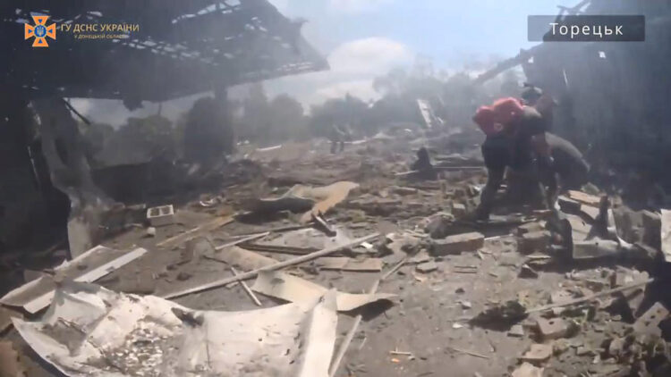 Rusya'dan Donetsk bölgesine hava saldırısı: 2 ölü, 8 yaralı