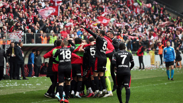 Samsunspor Süper Lig’e rekorlarla çıkmak istiyor