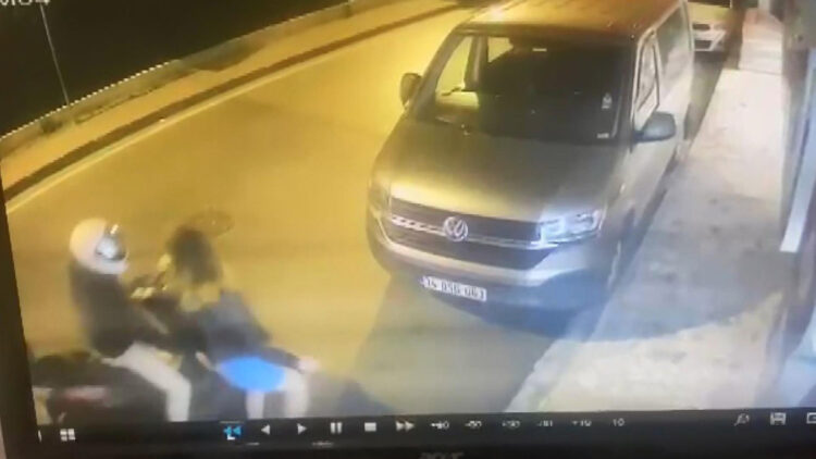 Sarıyer'de motosikletli tacizci kamerada