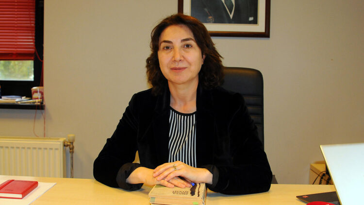 Seçmenle yüz yüze iletişim kuran adaylar daha başarılı oldu